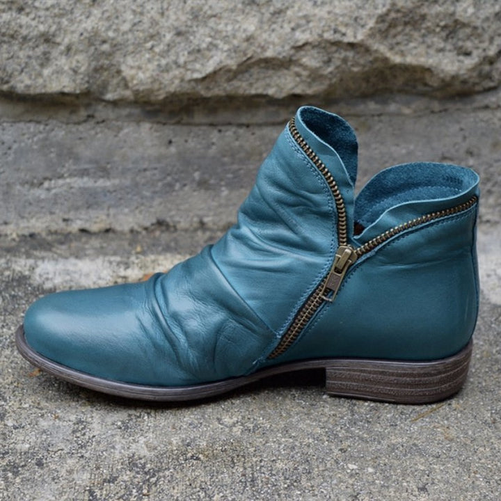 Victoria™ – Leather Boots with Practical Zipper